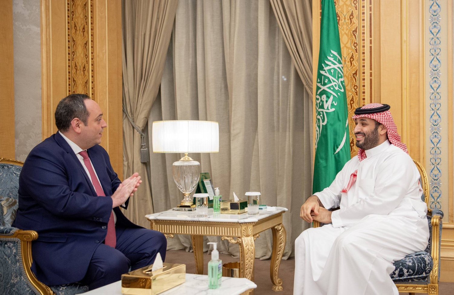 
دیدار ولیعهد سعودی با دبیرکل دفتر بین‌المللی نمایشگاه‌های ریاض (واس)